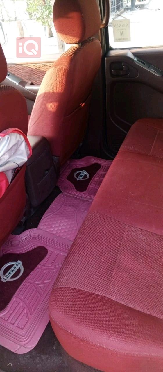 نيسان نافارا